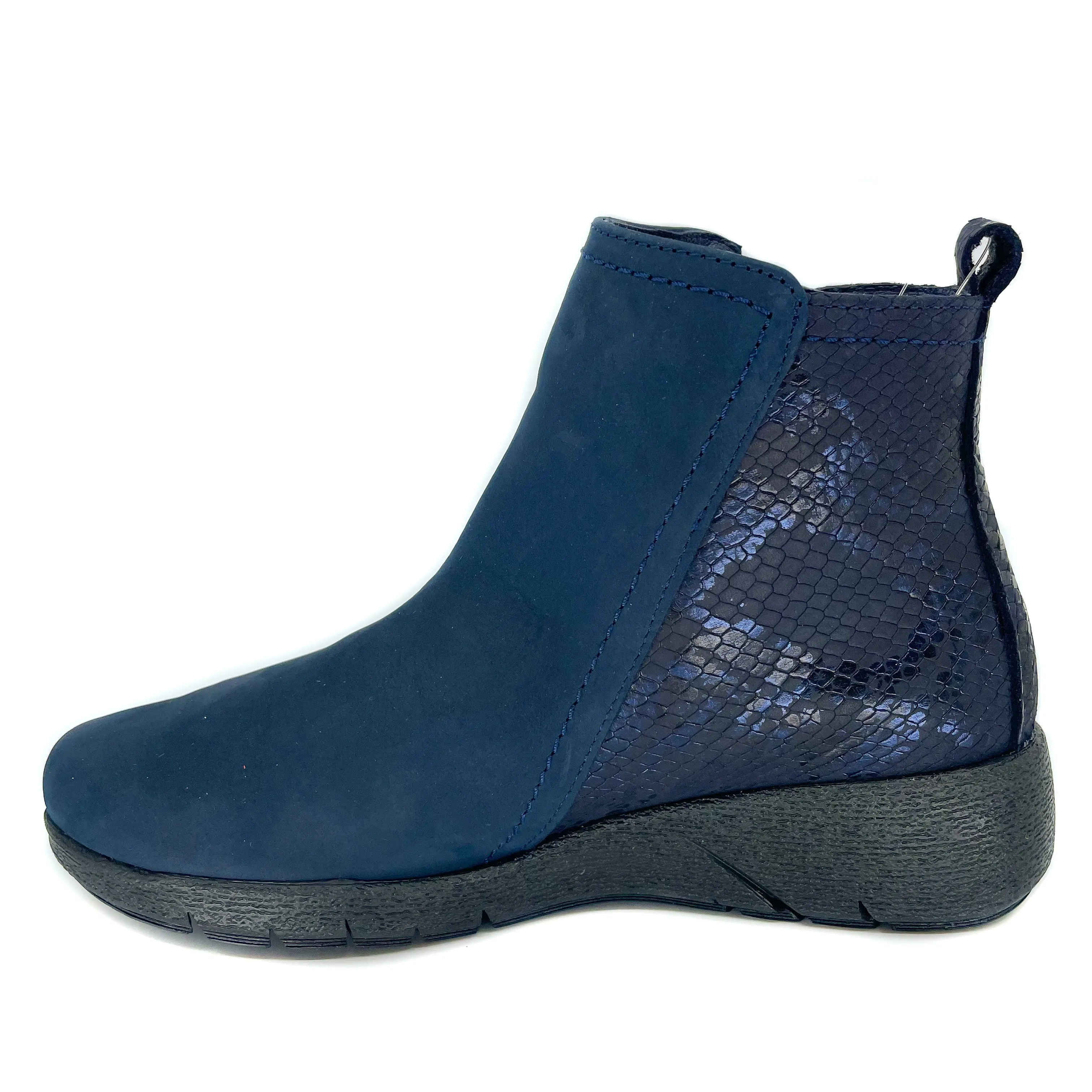 24 HRS 24731 Navy Ankle Bootie
