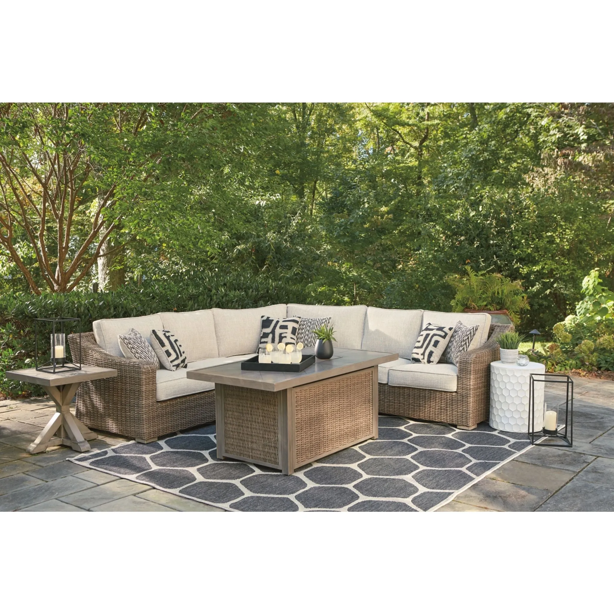 Beachcroft 3 Piece Outdoor Sectional
