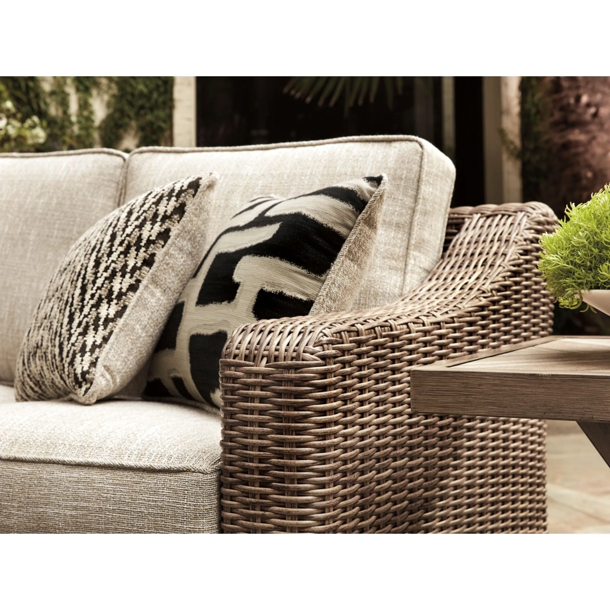 Beachcroft 3 Piece Outdoor Sectional