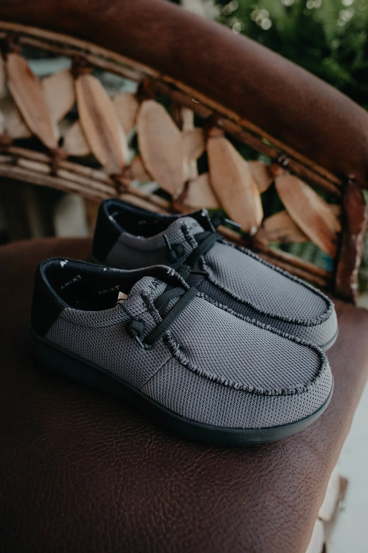 'Heathered Smoke' Men's Ariat Hilo (Sizes 8-12; D & EE Widths)