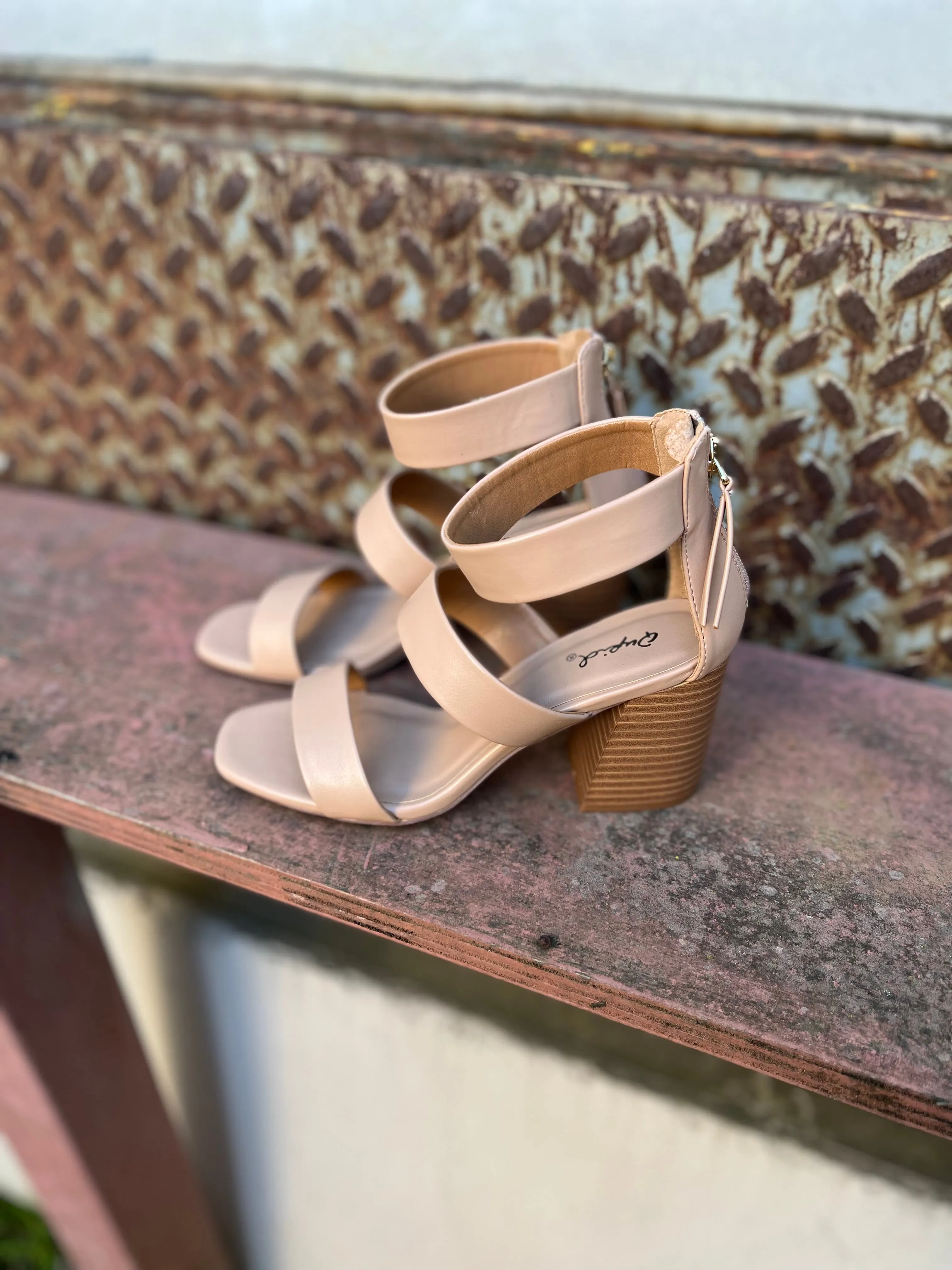 *Outlet* Blakelyn Heels (Nude)